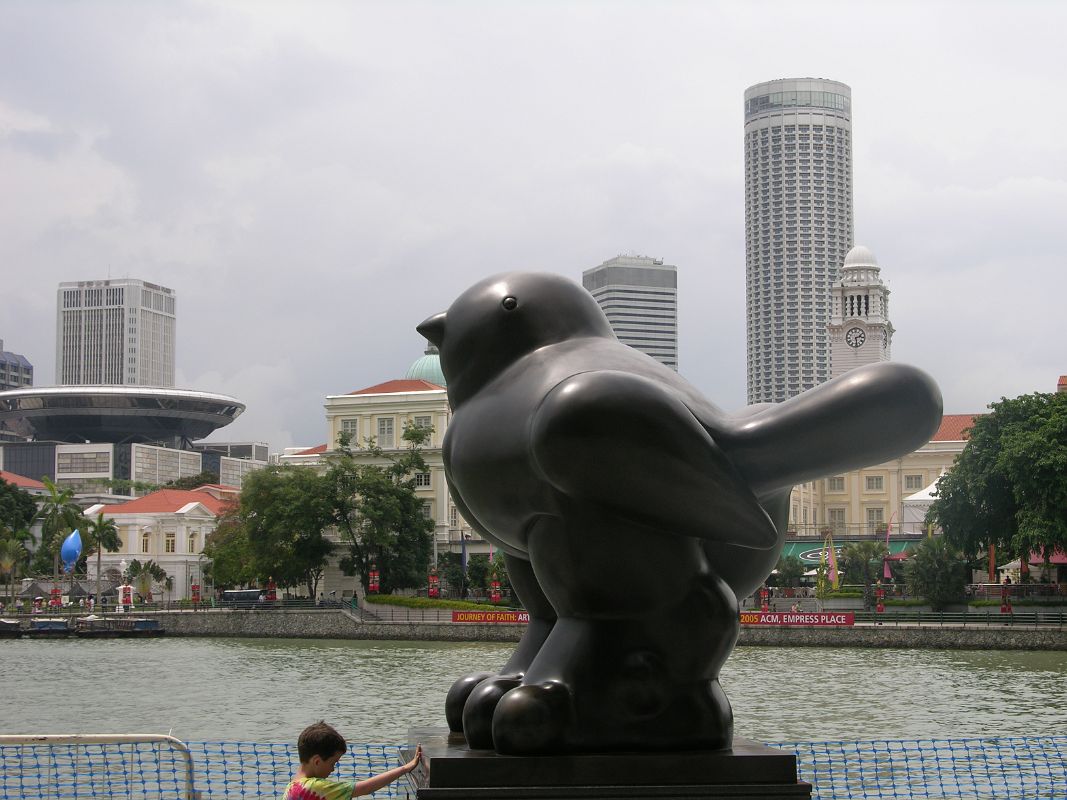 Singapore 03 03 Sculpture Bird